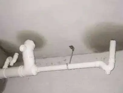 塔河卫生间测漏水的几种情景